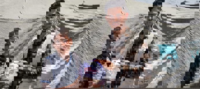 10 mai 2025 - Nous avons distribué 6 000 repas chauds dans le centre de Gaza. 