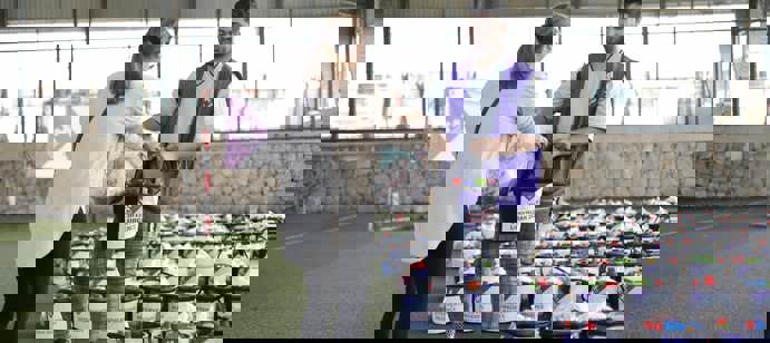 Le 5 novembre, Human Appeal a distribué 500 kits d’hygiène essentiels à 2 500 personnes déplacées, soit 500 familles, réfugiées chez leurs proches à Saïda, au Sud-Liban. Chaque kit, comprennent du shampooing, du savon, de la lessive et des produits sanitaires. Cette aide répond aux besoins vitaux de ces familles dans un contexte de crise.