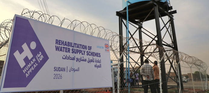 En réhabilitant un système d’approvisionnement essentiel, Human Appeal permet aujourd’hui de produire 480 m³ d’eau potable par jour pour près de 8 000 personnes, offrant ainsi aux familles déplacées et retournées un accès fiable à l’eau, une amélioration immédiate de leur santé et la possibilité de reconstruire leur quotidien avec dignité.