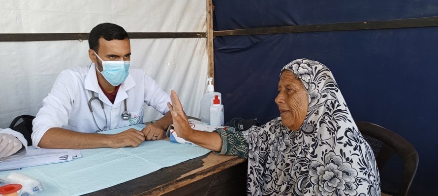 Témoignage de Gaza : Mansoura, une lutte pour la survie à 70 ans