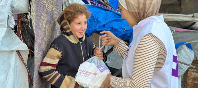 15 janvier 2026 - Nous avons distribué 18 000 repas chauds dans plusieurs parties de la bande de Gaza.