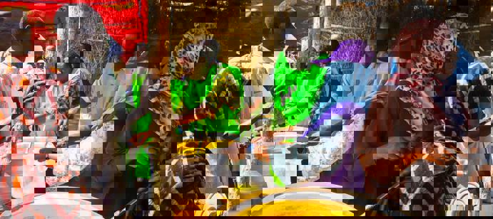 Le 11 novembre 2025, notre équipe a distribué plus de 12 000 repas chauds dans le camp Karama 4, à Roro (État du Nil Bleu), afin de soutenir les familles déplacées en grande difficulté.