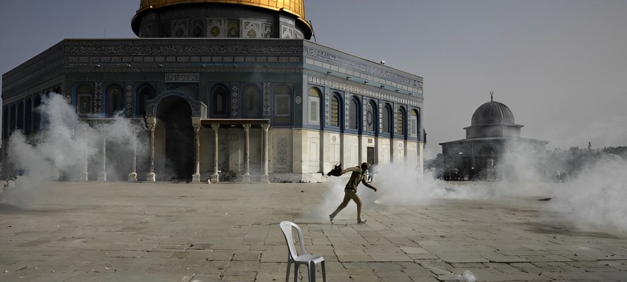 La Mosquée Al Aqsa, une nouvelle fois prise pour cible