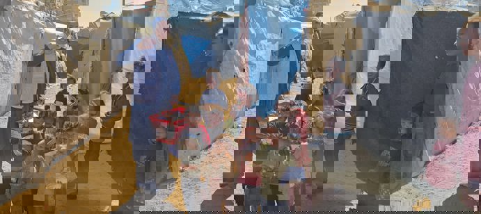 14 octobre 2025 - Human Appeal a distribué 26 000 repas chauds à travers Gaza, apportant force, dignité et réconfort aux familles déplacées et aux patients des hôpitaux.