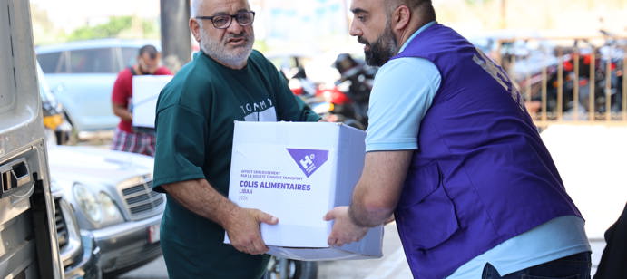 Grâce au soutien de Tannous Transport, Human Appeal France est intervenue à Saïda, dans le sud du Liban, où les déplacements de population et la crise économique continuent de fragiliser de nombreuses familles. L'intervention a permis la distribution de 1 000 repas chauds sur 10 jours à 334 familles et personnes vulnérables, ainsi que de 115 colis alimentaires destinés à 115 familles déplacées. Une réponse alimentaire concrète, adaptée aux besoins des populations les plus vulnérables.