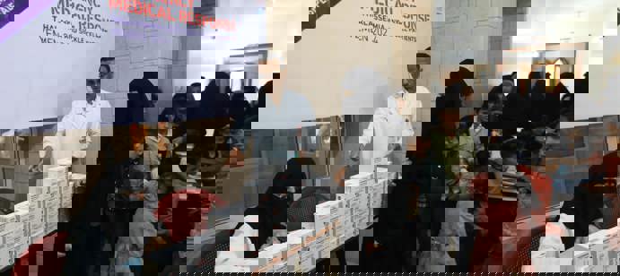 Au Yémen, nous avons distribué des comprimés de traitement à 2700 patients atteints de thalassémie et de drépanocytose. Grâce à vos dons, ces ressources vitales parviennent à ceux qui en ont le plus besoin.