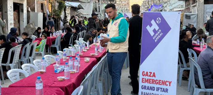 28 février 2026 : Un Grand Iftar organisé dans le nord de Gaza a permis de distribuer 4 555 repas chauds à des familles en grande difficulté, leur offrant un moment de réconfort et de dignité durant le mois béni de Ramadan.